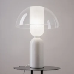 Lampade Da Tavolo-Selezionato da Mazzolaluce Lampada da tavolo per salone moderna bianca in metallo e ceramica