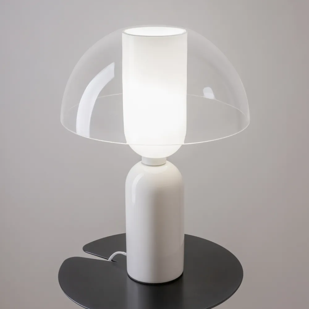 Lampade Da Tavolo-Selezionato da Mazzolaluce Lampada da tavolo per salone moderna bianca in metallo e ceramica