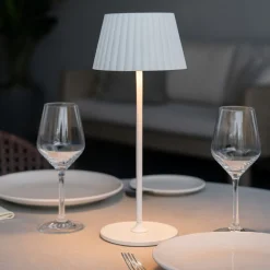 Lampade Da Tavolino Esterno-Selezionato da Mazzolaluce Lampada da tavolo portatile bianca ricaricabile led 3000k