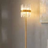 Lampade Da Terra-Selezionato da Mazzolaluce Lampada da terra elegante contemporanea in cristallo e finitura ottone