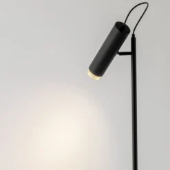 Lampade Da Terra-Selezionato da Mazzolaluce Lampada da terra moderna orientabile nera h160 cm