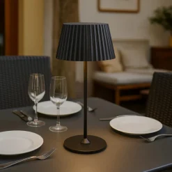 Lampade Da Tavolo-Selezionato da Mazzolaluce Lampada nera da tavolo ricaricabile per esterni portatile 3000k