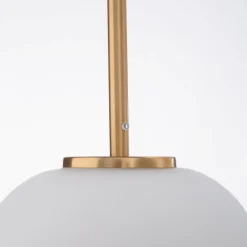 Lampade A Sospensione-Selezionato da Mazzolaluce Lampada pendente a sospensione sfera vetro bianco oro