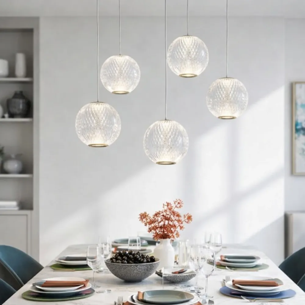 Lampadari Moderni-Selezionato da Mazzolaluce Lampadario a cascata per soggiorno 5 sfere trasparenti oro