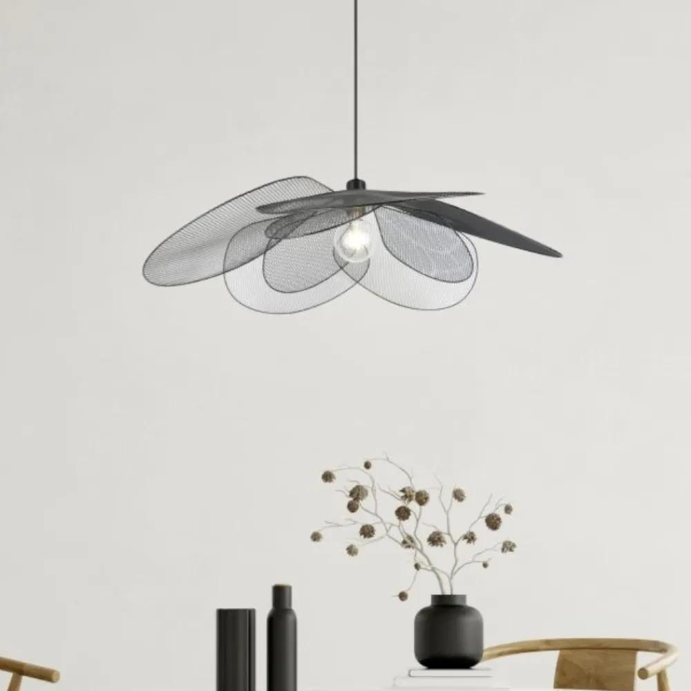 Lampadari Cucina-Selezionato da Mazzolaluce Lampadario a fiore per tavolo da cucina nero