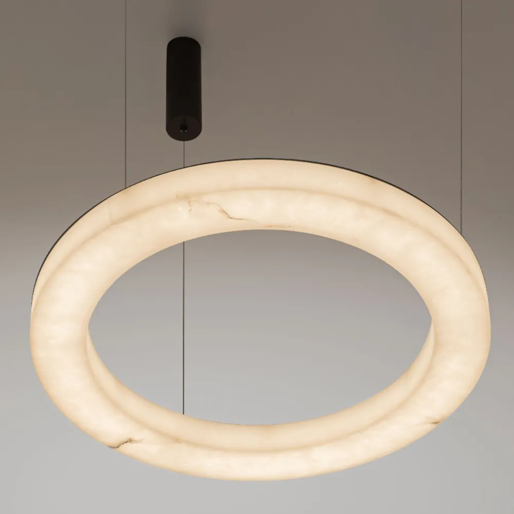 Lampadari Moderni-Selezionato da Mazzolaluce Lampadario anello circolare pietra effetto alabastro per soggiorno