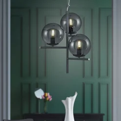 Lampadari Moderni-Selezionato da Mazzolaluce Lampadario antracite con sfere vetro fume