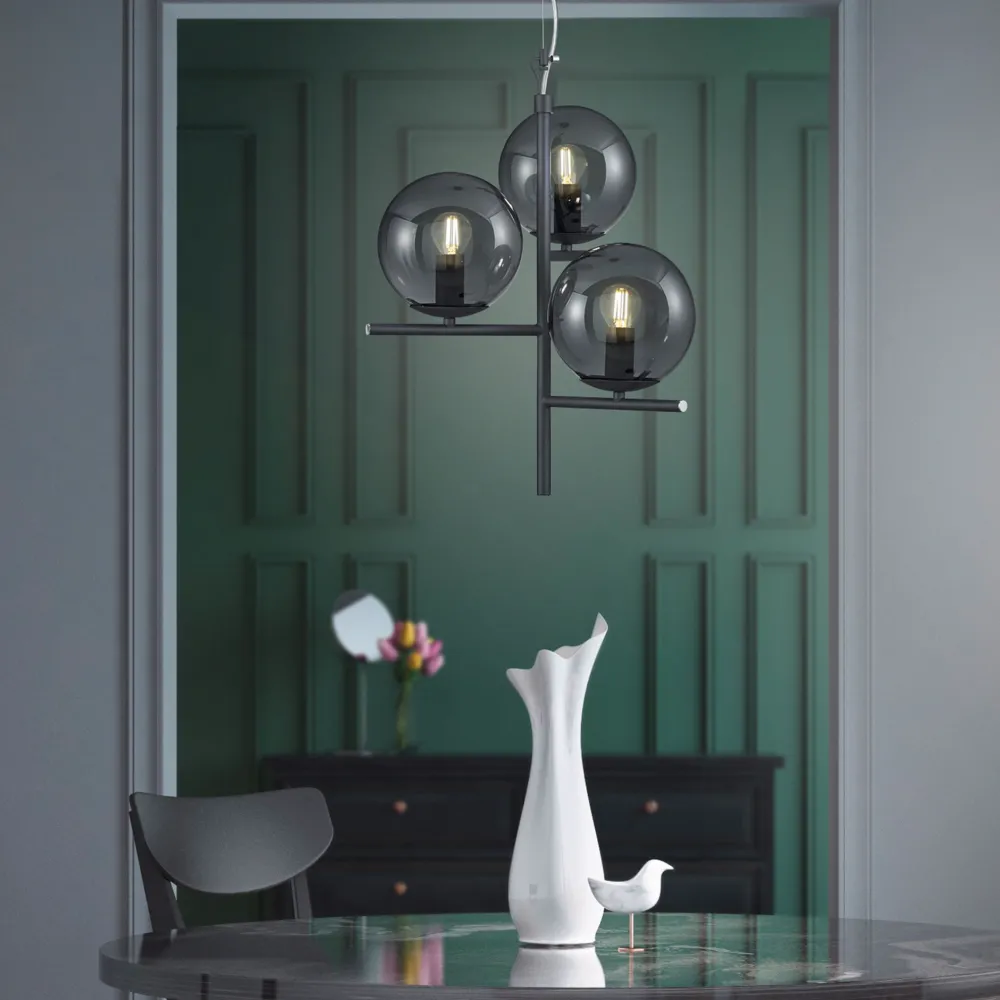 Lampadari Moderni-Selezionato da Mazzolaluce Lampadario antracite con sfere vetro fume