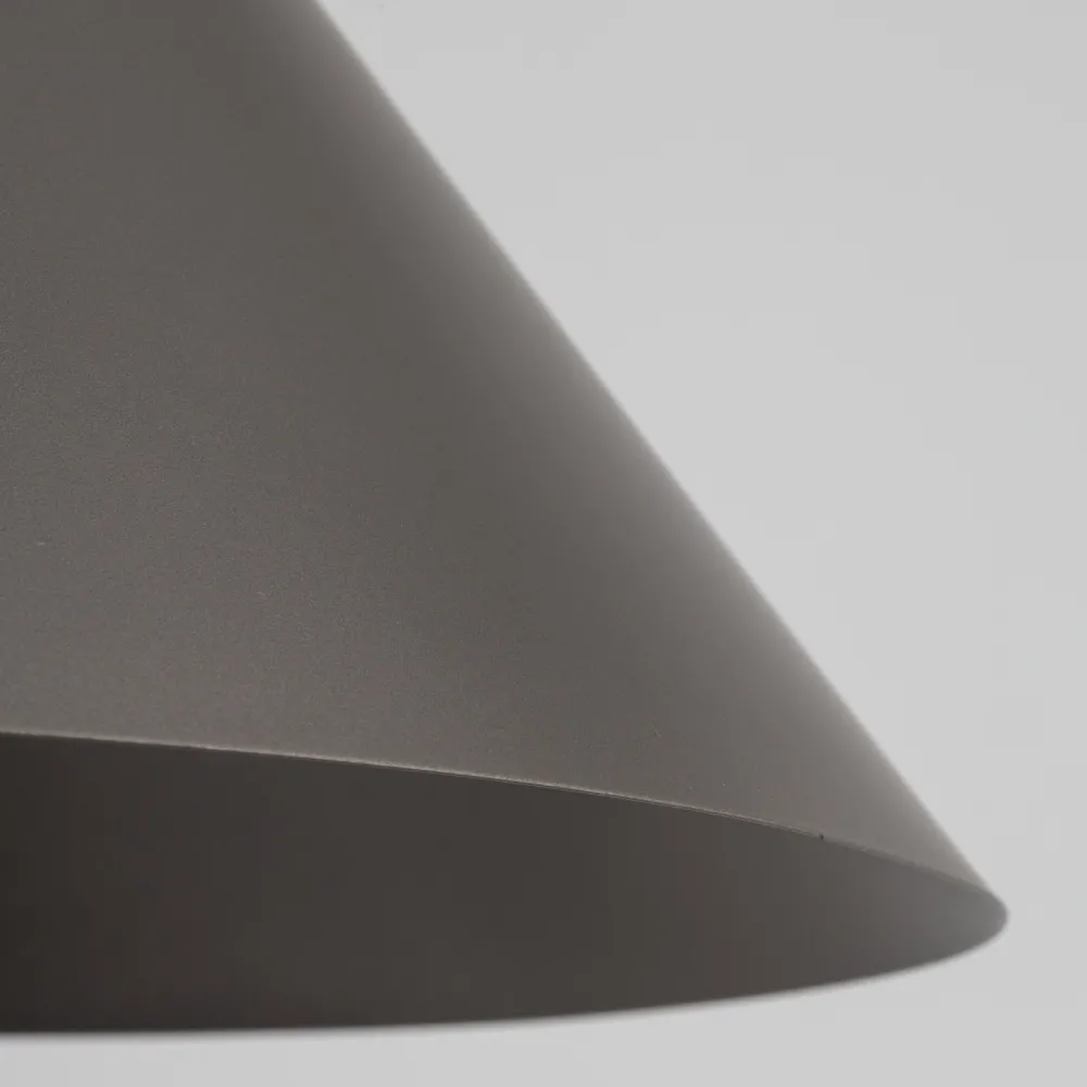 Lampade A Sospensione-Selezionato da Mazzolaluce Lampadario a sospensione cono 33 cm metallo marrone per cucina