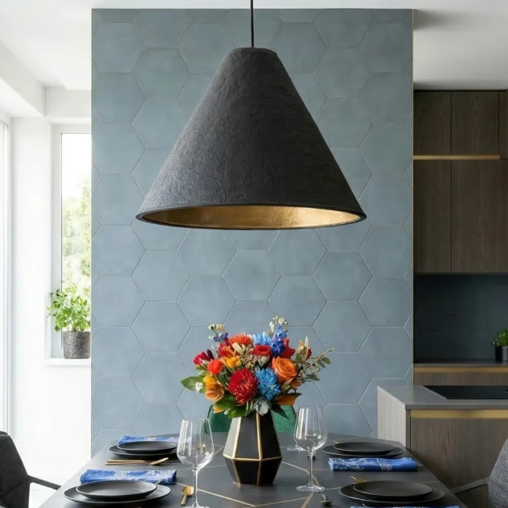 Lampadari Moderni-Selezionato da Mazzolaluce Lampadario a sospensione cono 45cm nero di cartapesta