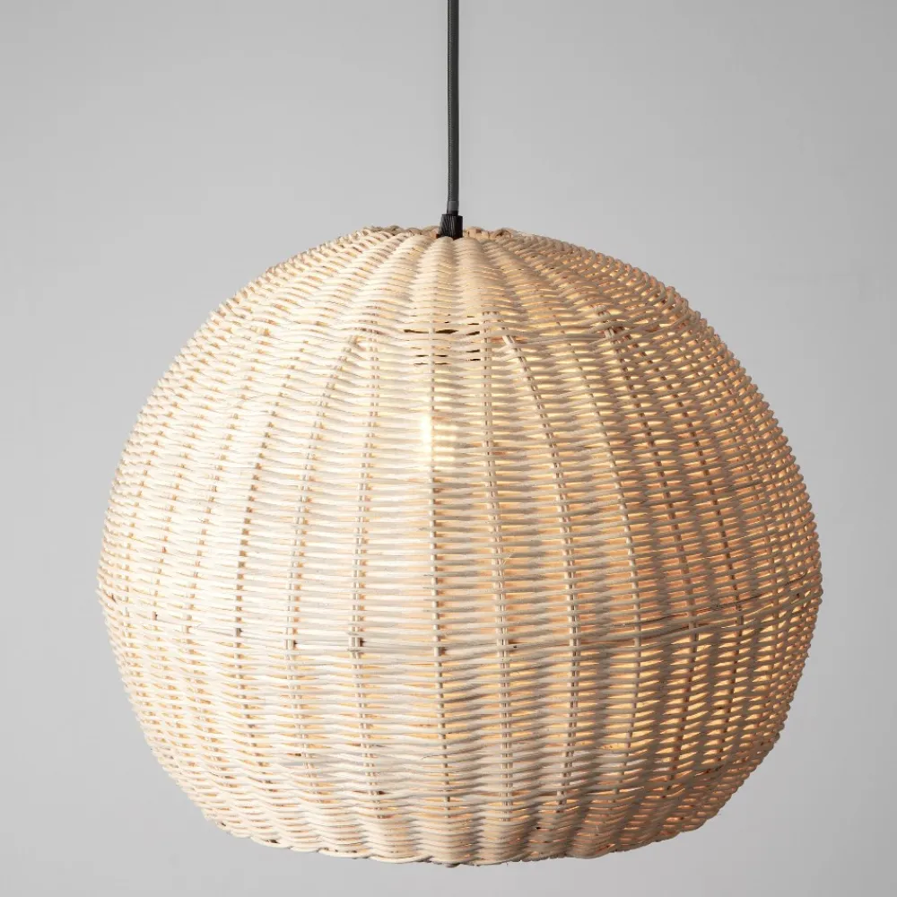 Lampadari Moderni-Selezionato da Mazzolaluce Lampadario a sospensione cupola di rattan naturale 39 cm per sala da pranzo
