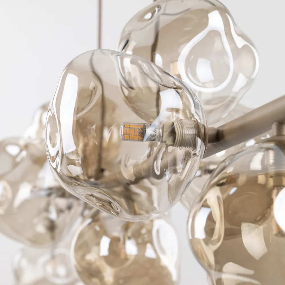 Lampadari Moderni-Selezionato da Mazzolaluce Lampadario a sospensione design moderno sabbia vetri cognac per soggiorno