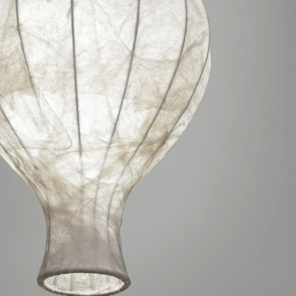 Lampadari Moderni-Selezionato da Mazzolaluce Lampadario a sospensione design in seta di gelso bianco sabbia