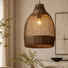 Lampadari Moderni-Selezionato da Mazzolaluce Lampadario a sospensione di rattan marrone intrecciato per sala da pranzo