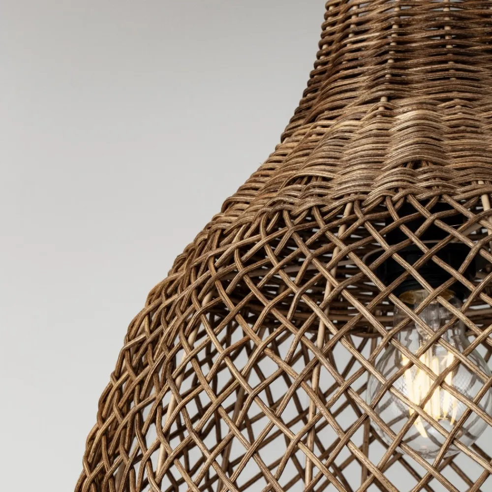 Lampadari Moderni-Selezionato da Mazzolaluce Lampadario a sospensione di rattan marrone intrecciato per sala da pranzo