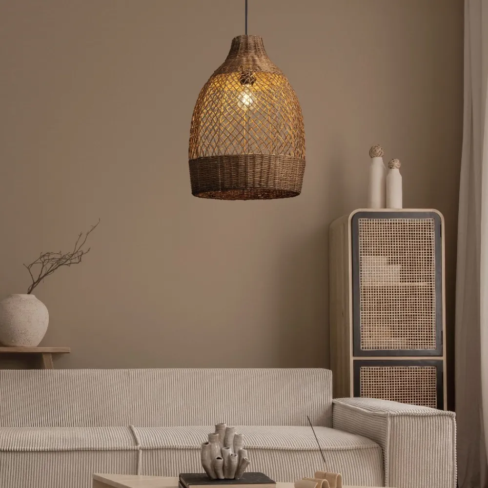 Lampadari Moderni-Selezionato da Mazzolaluce Lampadario a sospensione di rattan marrone intrecciato per sala da pranzo