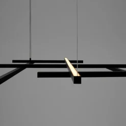 Lampadari Moderni-Selezionato da Mazzolaluce Lampadario a sospensione geometrico nero moderno per soggiorno