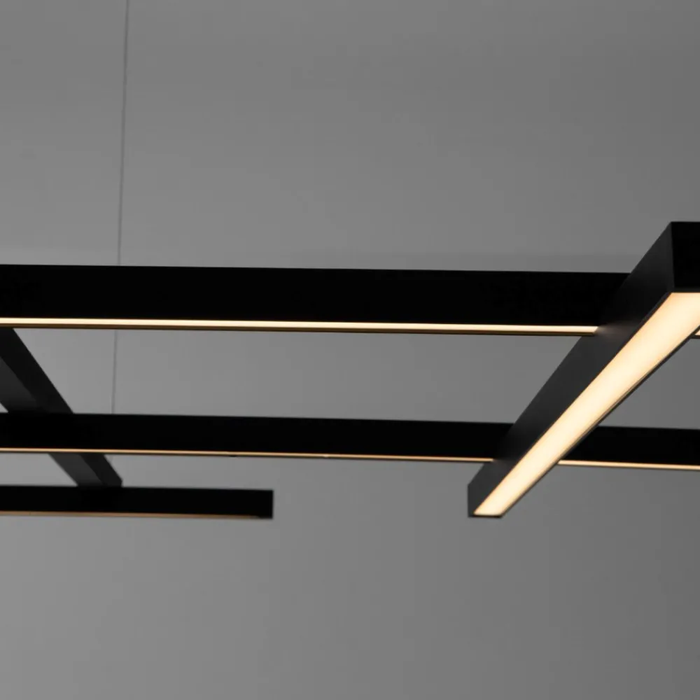 Lampadari Moderni-Selezionato da Mazzolaluce Lampadario a sospensione geometrico nero moderno per soggiorno