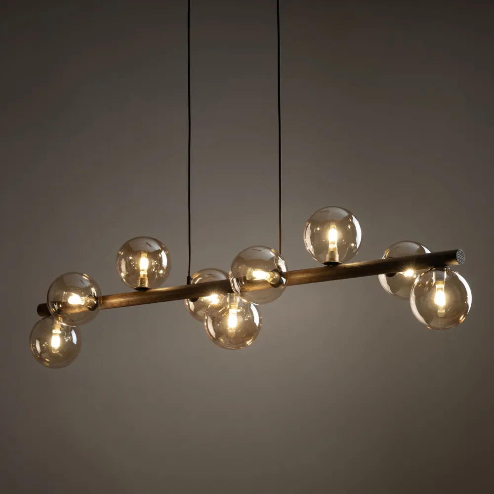 Lampadari Moderni-Selezionato da Mazzolaluce Lampadario a sospensione in legno stile nordico sfere in vetro ambra per soggiorno
