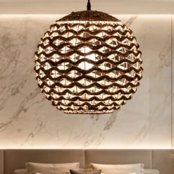 Lampadario Camera Da Letto-Selezionato da Mazzolaluce Lampadario a sospensione sfera di rattan e giacinto essiccato per camera da letto