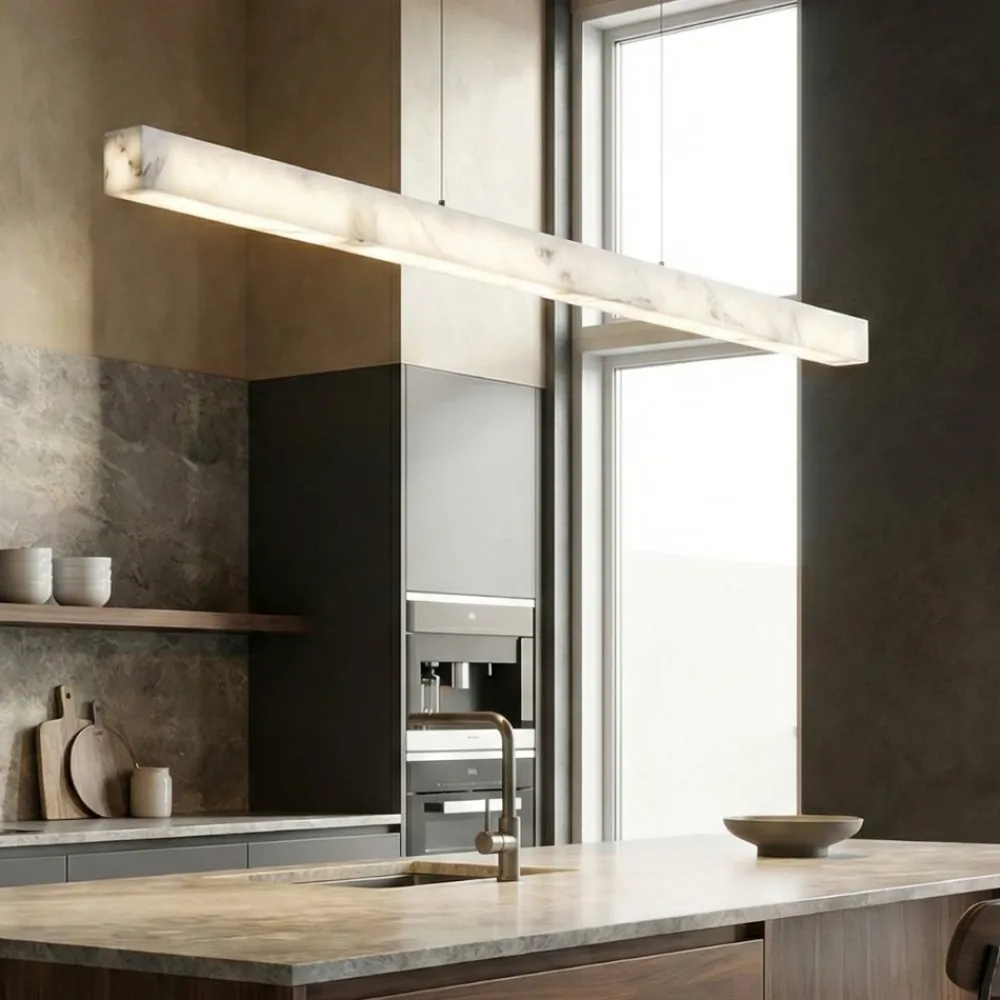 Lampadari Cucina-Selezionato da Mazzolaluce Lampadario barra di pietra effetto alabastro bianco per isola cucina