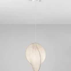 Lampadari Moderni-Selezionato da Mazzolaluce Lampadario bianco design moderno in seta di gelso 50cm