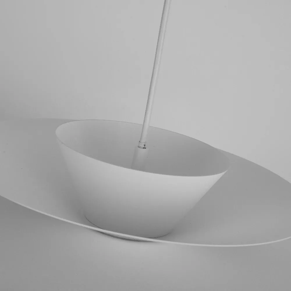 Lampadari Cucina-Selezionato da Mazzolaluce Lampadario bianco design per tavolo sala da pranzo cucina moderna