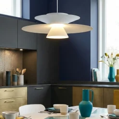 Lampadari Cucina-Selezionato da Mazzolaluce Lampadario bianco design per tavolo sala da pranzo cucina moderna