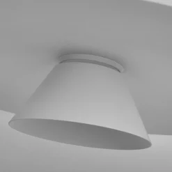 Lampadari Cucina-Selezionato da Mazzolaluce Lampadario bianco design per tavolo sala da pranzo cucina moderna