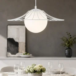 Lampadari Cucina-Selezionato da Mazzolaluce Lampadario bianco per cucina moderna cappello in metallo sfera in vetro