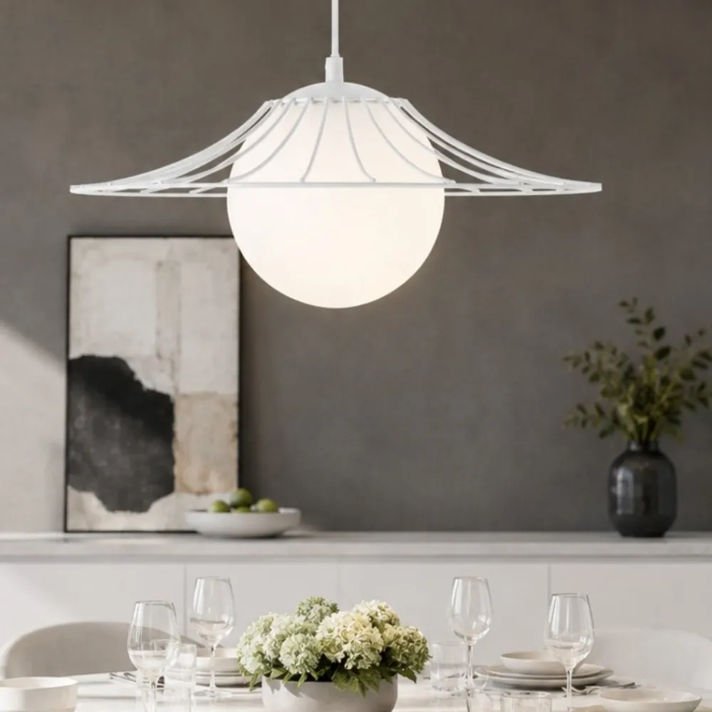 Lampadari Cucina-Selezionato da Mazzolaluce Lampadario bianco per cucina moderna cappello in metallo sfera in vetro