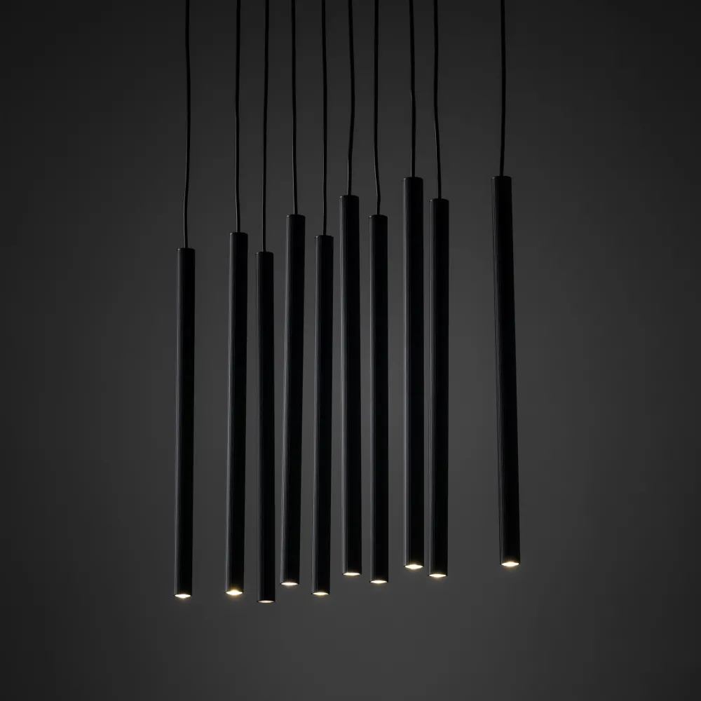 Lampadari Moderni-Selezionato da Mazzolaluce Lampadario cilindri rigati a sospensione nero per tavolo sala da pranzo moderna