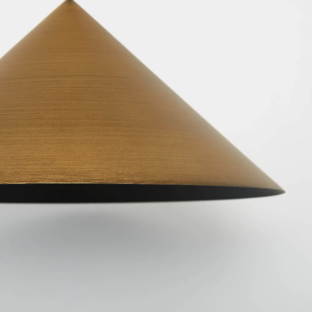 Lampadari Cucina-Selezionato da Mazzolaluce Lampadario coni pendenti multicolor per tavolo cucina sala da pranzo