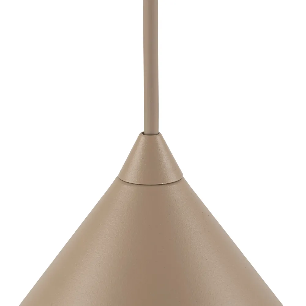 Lampadari Cucina-Selezionato da Mazzolaluce Lampadario cono di metallo sabbia 50 cm per cucina
