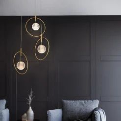 Lampadari Moderni-Selezionato da Mazzolaluce Lampadario contemporaneo led 3000k 3 sospensione oro vetri decorati