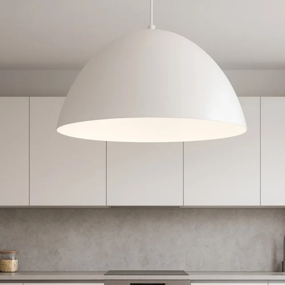 Lampadari Cucina-Selezionato da Mazzolaluce Lampadario cupola di metallo bianco 50cm per cucina moderna