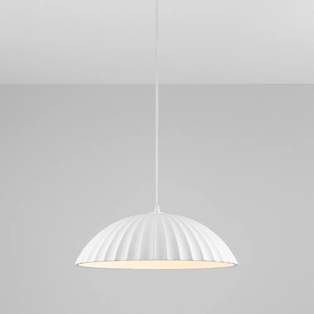 Lampadari Cucina-Selezionato da Mazzolaluce Lampadario da cucina bianco design moderno in cemento