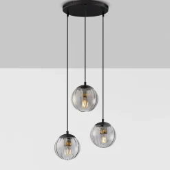 Lampadari Cucina-Selezionato da Mazzolaluce Lampadario da cucina con 3 sfere pendenti in vetro fume'