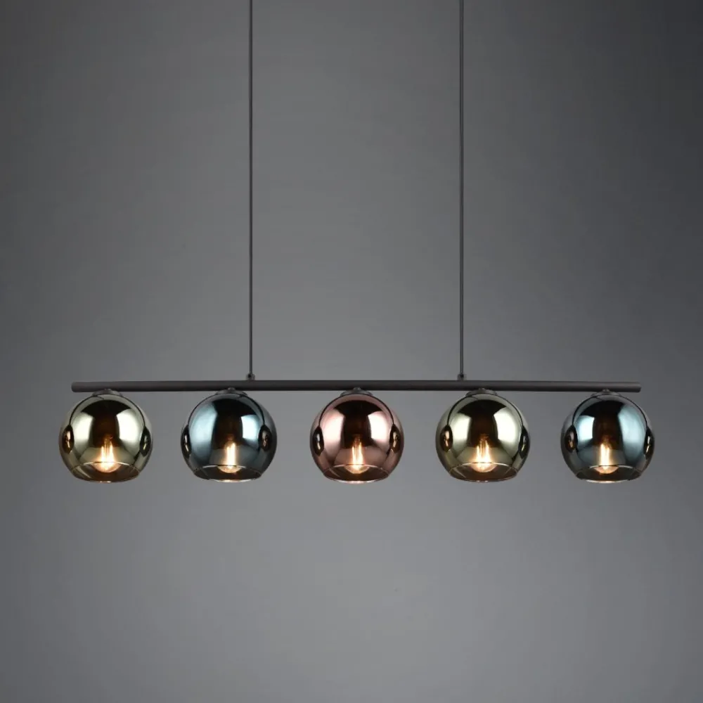 Lampadari Cucina-Selezionato da Mazzolaluce Lampadario da cucina moderna sfere effetto specchio multicolor