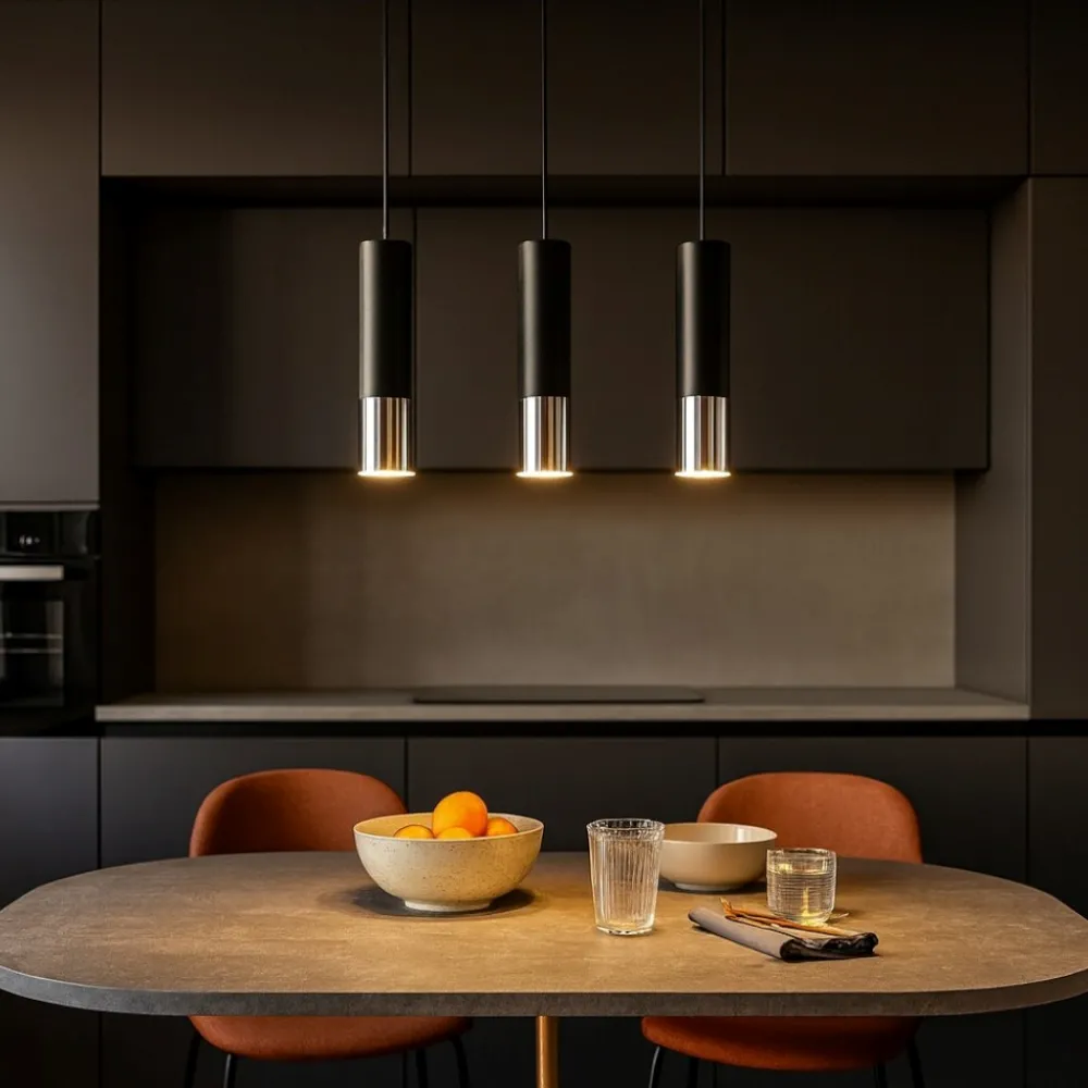 Lampadari Cucina-Selezionato da Mazzolaluce Lampadario da cucina nero cromo