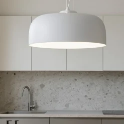 Lampadari Cucina-Selezionato da Mazzolaluce Lampadario da cucina tondo in metallo colore bianco