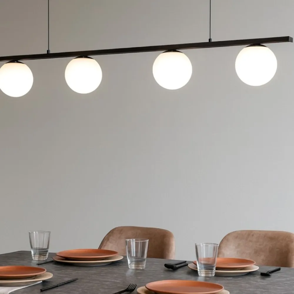 Lampadari Moderni-Selezionato da Mazzolaluce Lampadario da soggiorno nero sfere vetro led 32w 3200k moderno