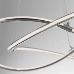 Lampadari Moderni-Selezionato da Mazzolaluce Lampadario design cromato per soggiorno moderno