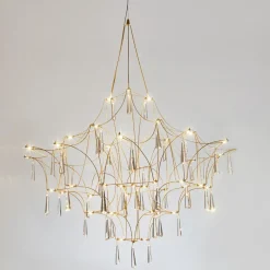 Lampadari Moderni-Selezionato da Mazzolaluce Lampadario design elegance con cristalli oro led 20w 3000k per salotto
