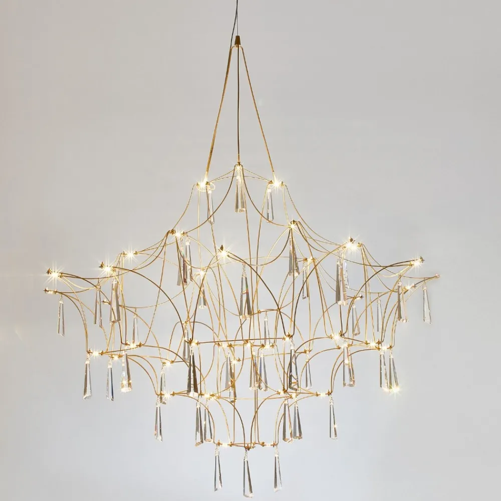 Lampadari Moderni-Selezionato da Mazzolaluce Lampadario design elegance con cristalli oro led 20w 3000k per salotto