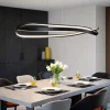 Lampadari Moderni-Selezionato da Mazzolaluce Lampadario design intreccio nero per tavolo soggiorno moderno