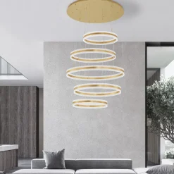 Lampadari Moderni-Selezionato da Mazzolaluce Lampadario design moderno anelli oro led 444w 3000k dimmerabile