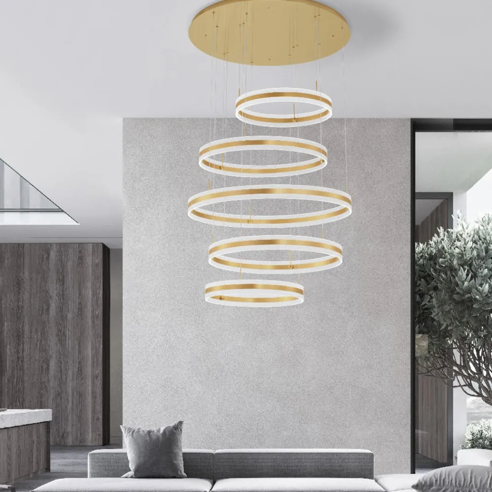 Lampadari Moderni-Selezionato da Mazzolaluce Lampadario design moderno anelli oro led 444w 3000k dimmerabile