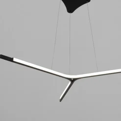 Lampadari Moderni-Selezionato da Mazzolaluce Lampadario design moderno nero led 45w 3000k per soggiorno