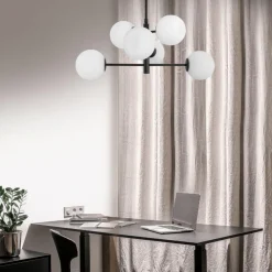 Lampadari Moderni-Selezionato da Mazzolaluce Lampadario design moderno nero per soggiorno